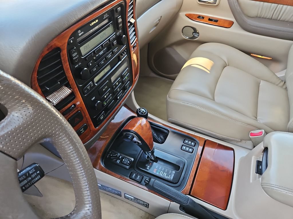 Used 2001 Lexus LX 470 4WD image 22