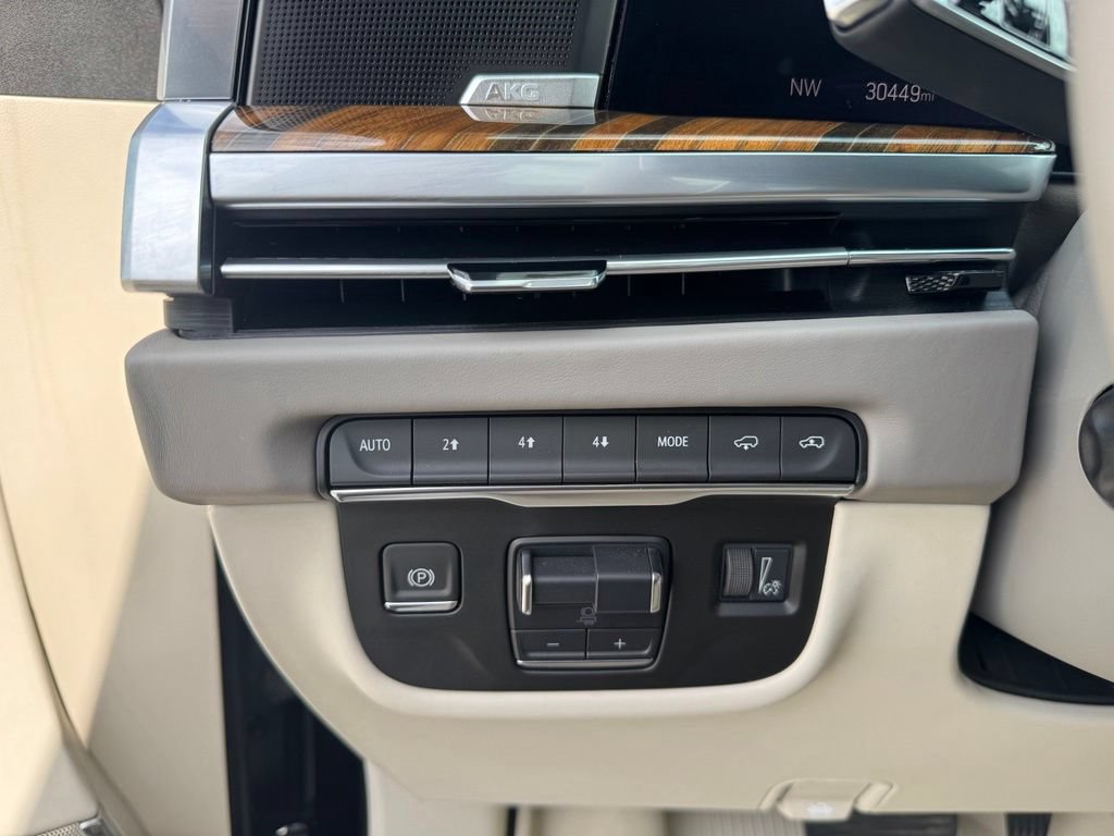 Certified 2025 Cadillac Escalade Sport Platinum w/ LPO, ONYX Package AWD/4WD image 24
