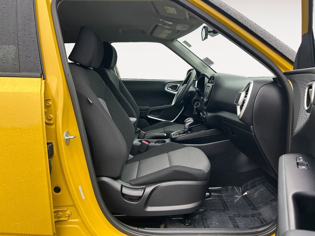 Used 2020 Kia Soul LX image 10