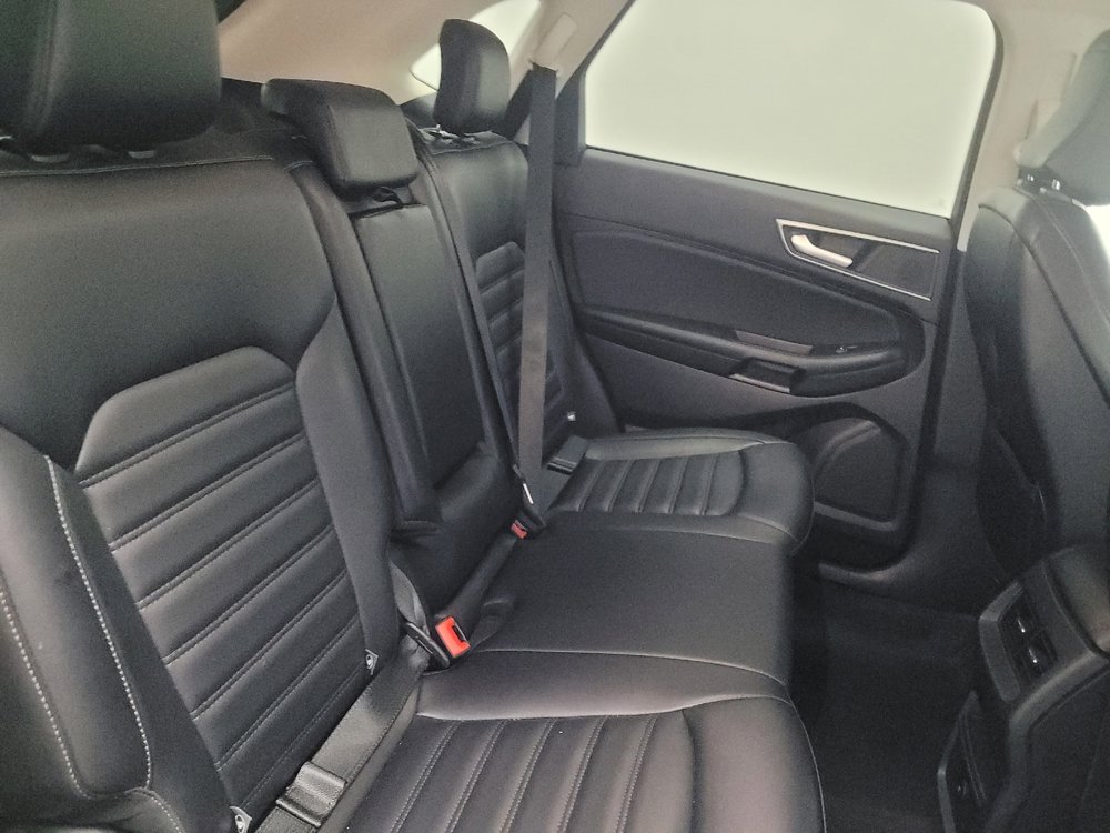 Used 2024 Ford Edge SEL image 19