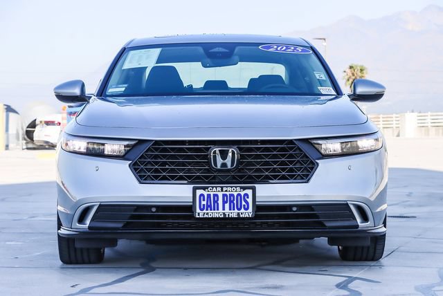 Used 2025 Honda Accord Touring image 4