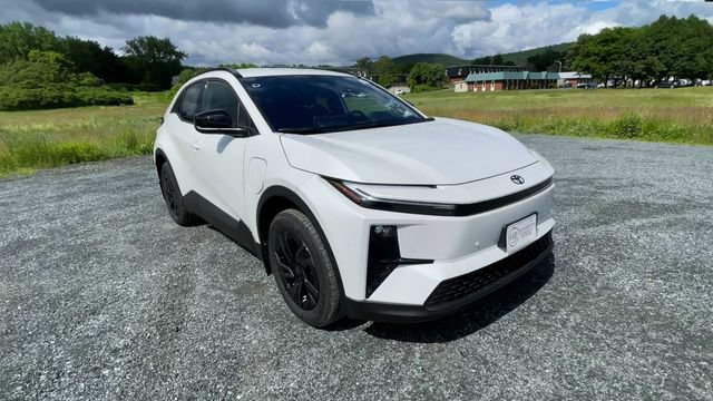 New 2026 Toyota C-HR AWD/4WD image 2