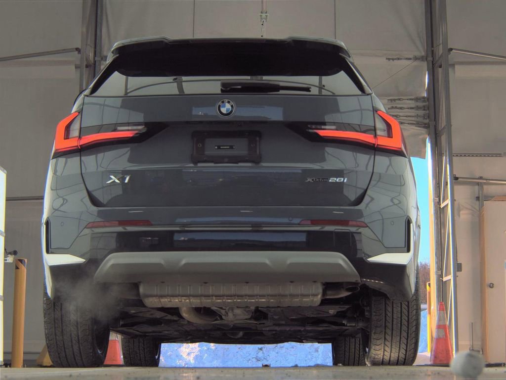 Used 2024 BMW X1 xDrive28i w/ Premium Package image 8