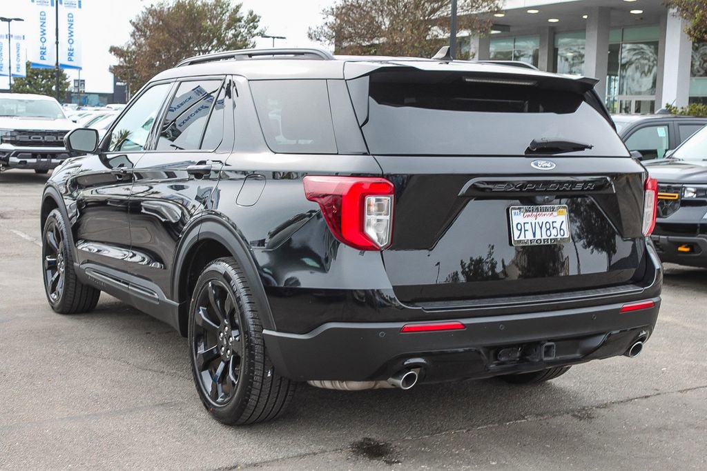 Used 2023 Ford Explorer ST-Line w/ Class IV Trailer Tow Package image 9