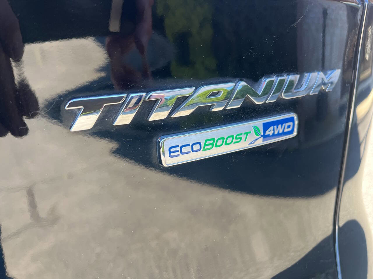 Used 2016 Ford Escape Titanium w/ Equipment Group 301A image 9