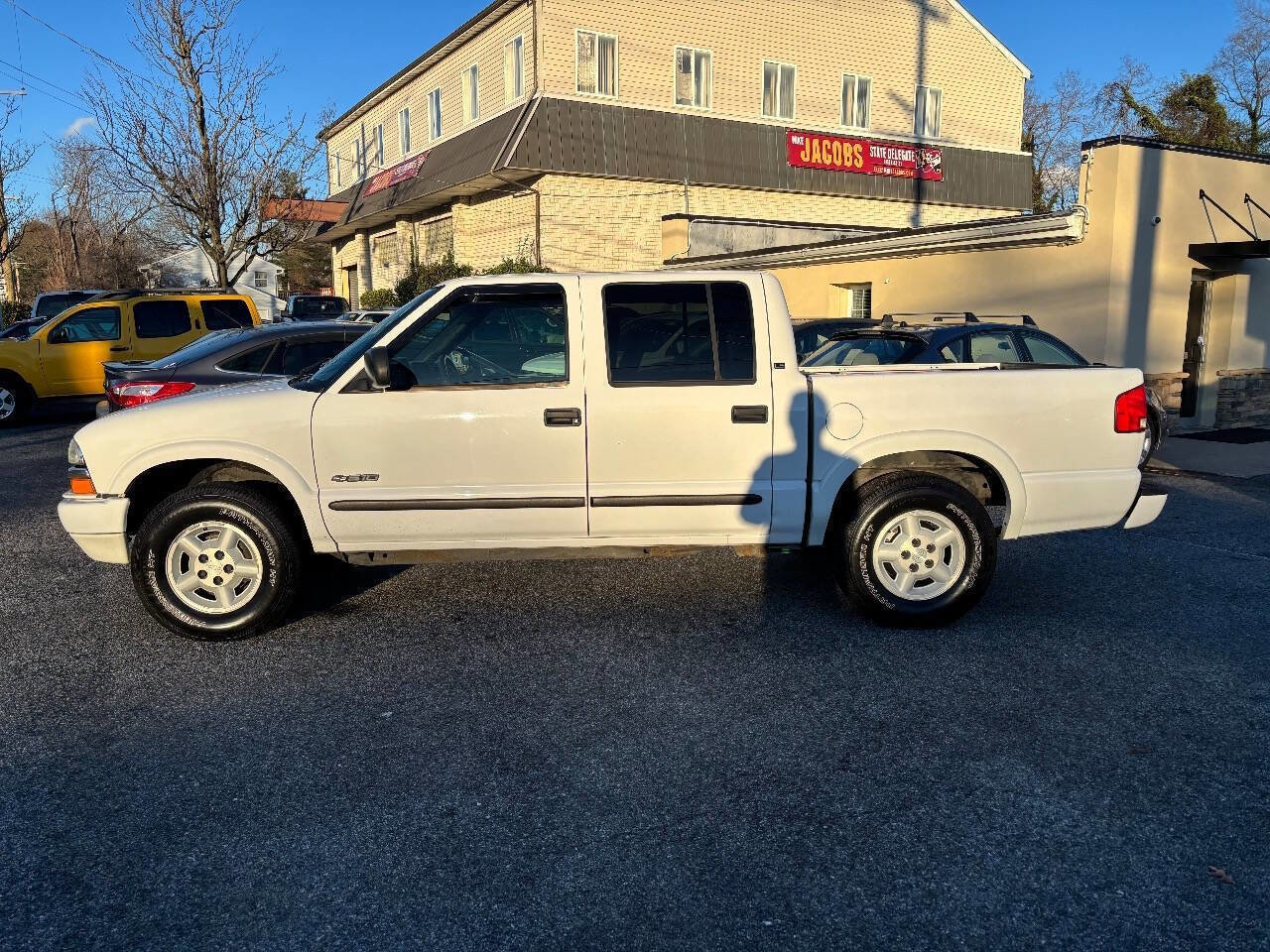Used 2003 Chevrolet S10 Pickup LS image 2