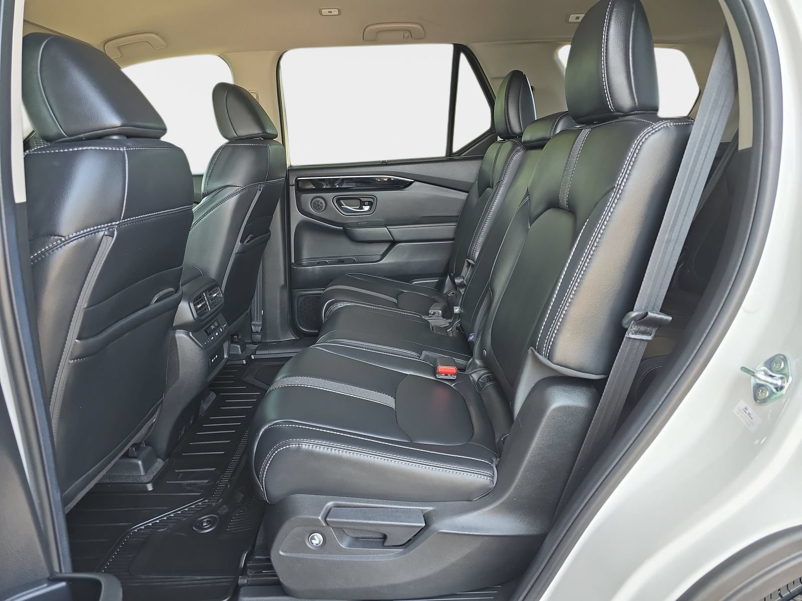 Certified 2025 Honda Pilot EX-L image 14