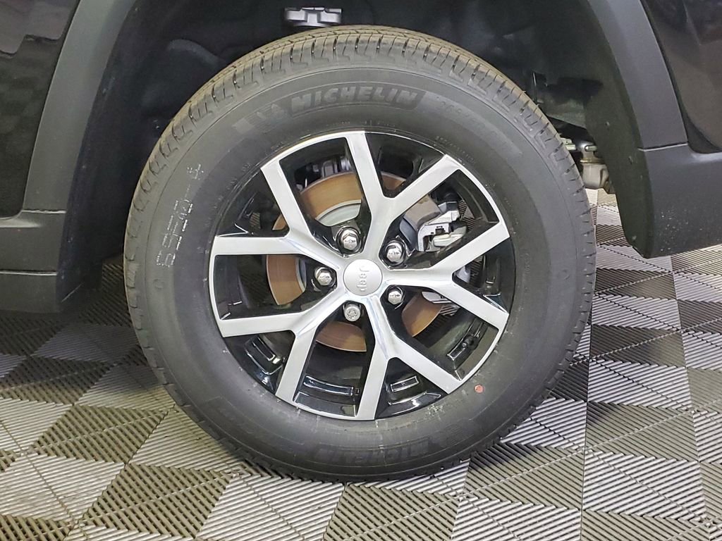 New 2025 Jeep Grand Cherokee Limited AWD/4WD image 7