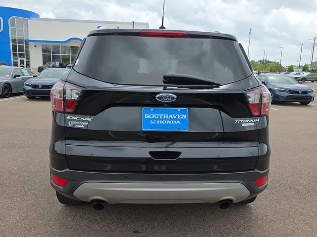 Used 2017 Ford Escape Titanium image 4