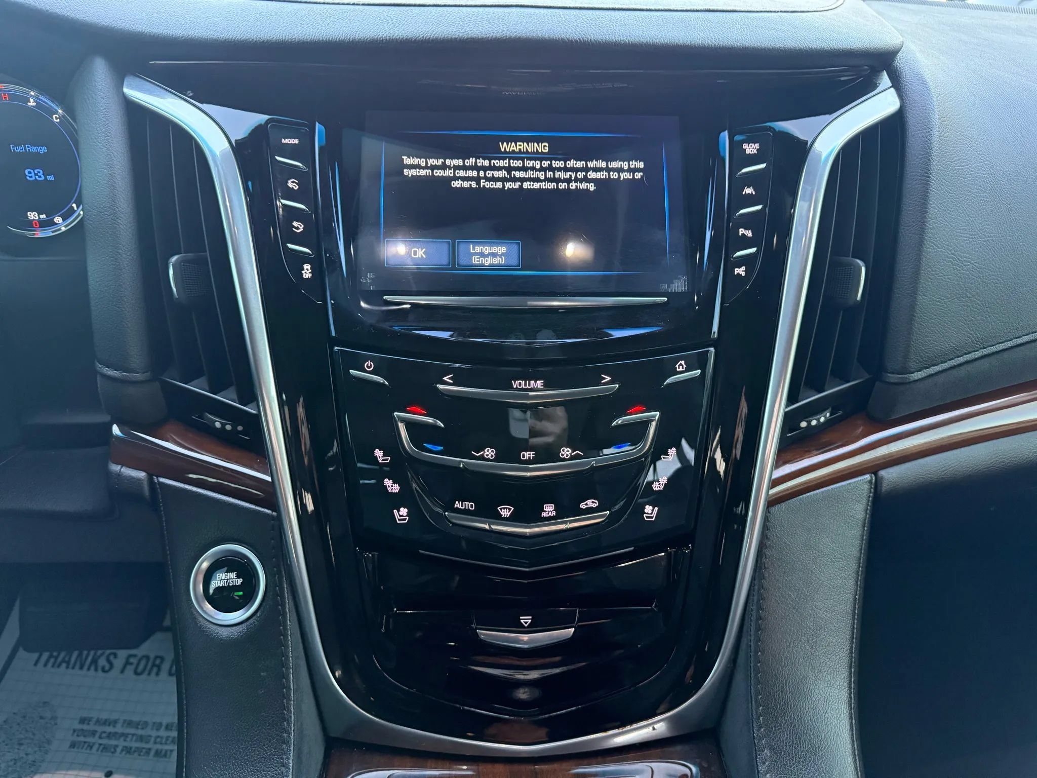 Used 2018 Cadillac Escalade Luxury RWD image 11