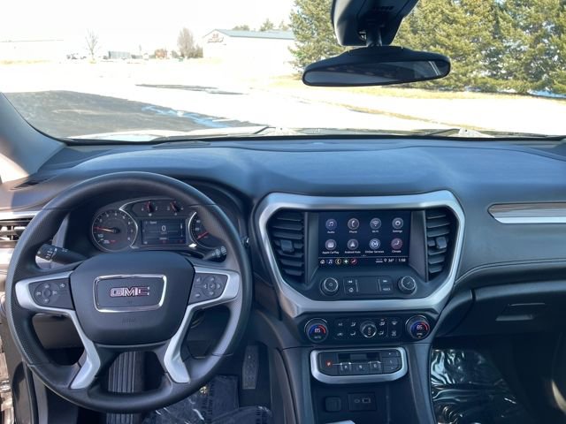 Used 2023 GMC Acadia SLE w/ Driver Convenience Package image 14