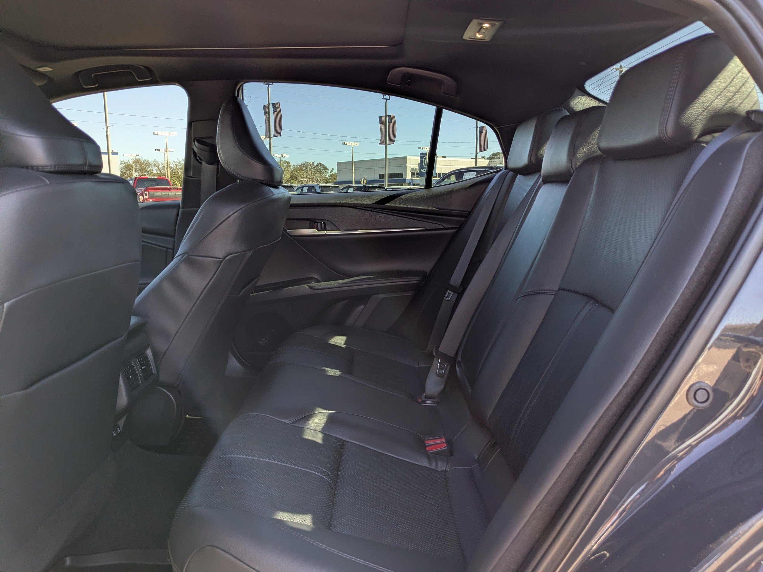 Used 2025 Toyota Camry XSE image 11