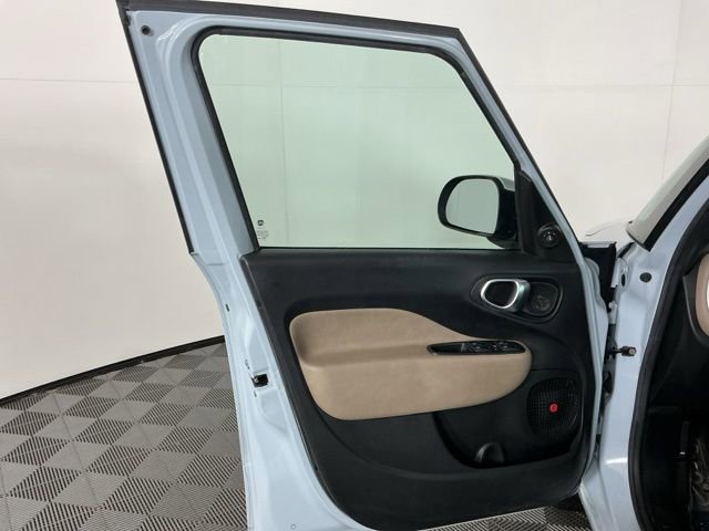 Used 2015 FIAT 500L Lounge image 12