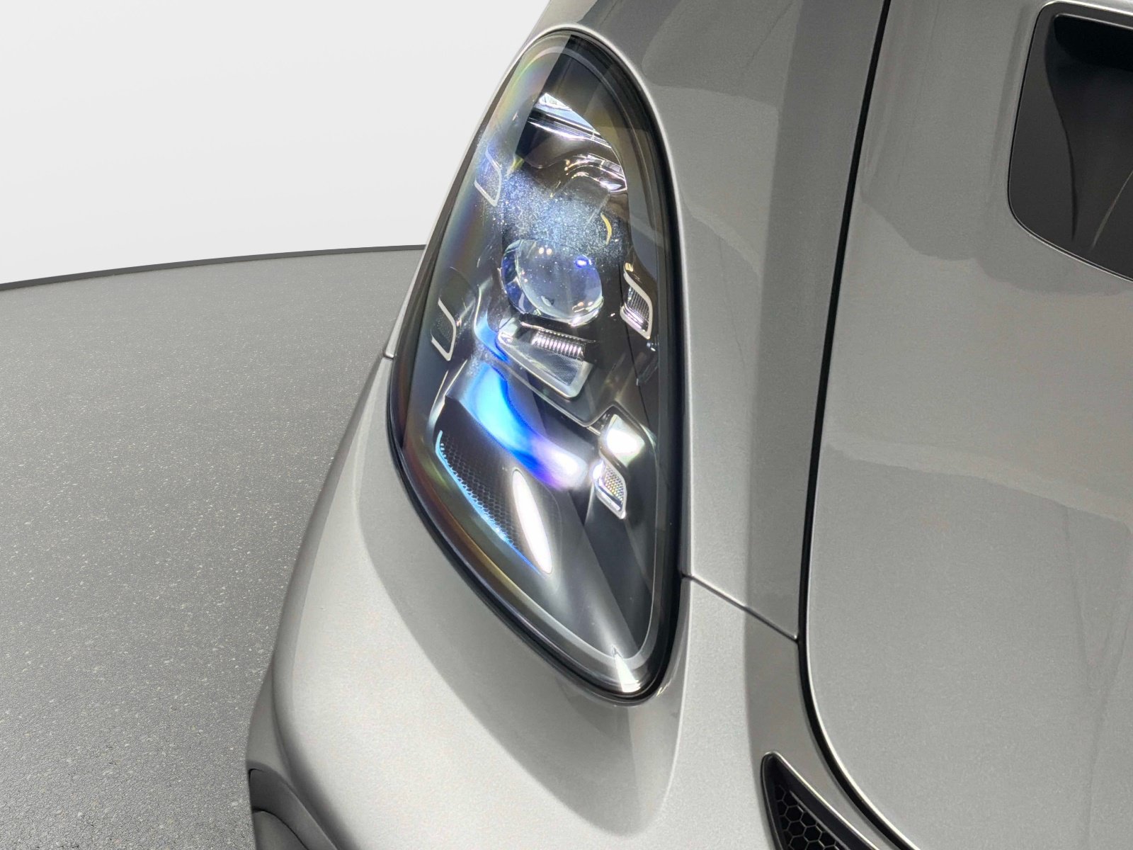 Used 2025 Porsche 718 Boxster Spyder RS RWD image 9