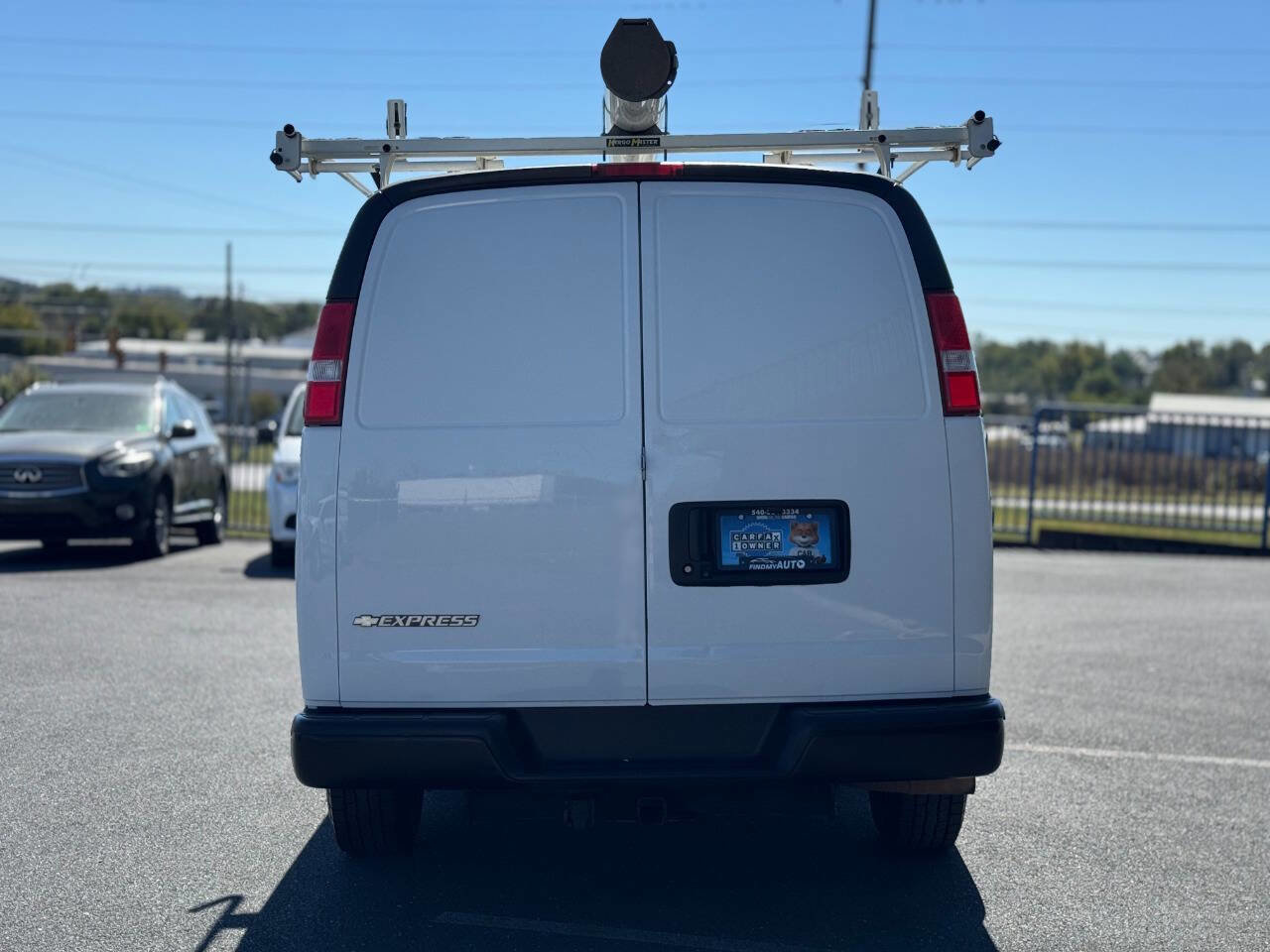 Used 2019 Chevrolet Express 2500 2500 3dr Cargo Van w/ Driver Convenience Package image 34