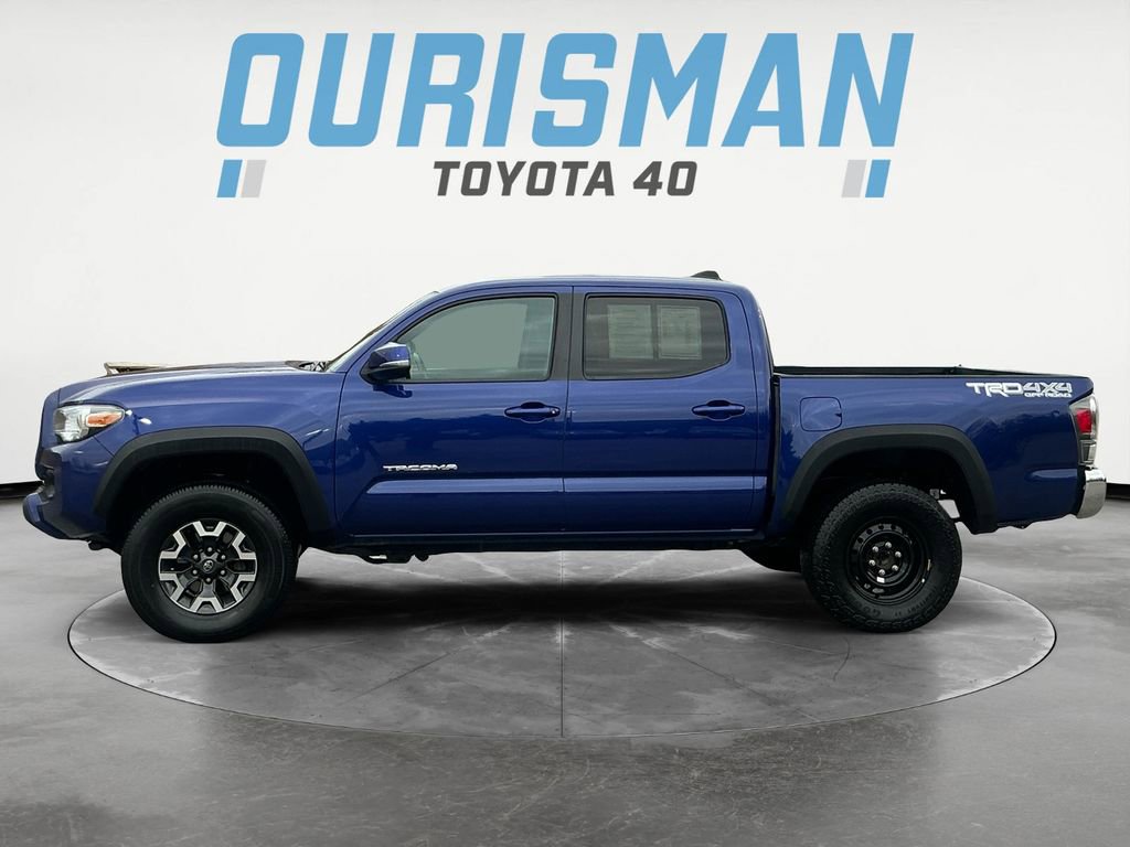 Used 2023 Toyota Tacoma TRD Off-Road image 3