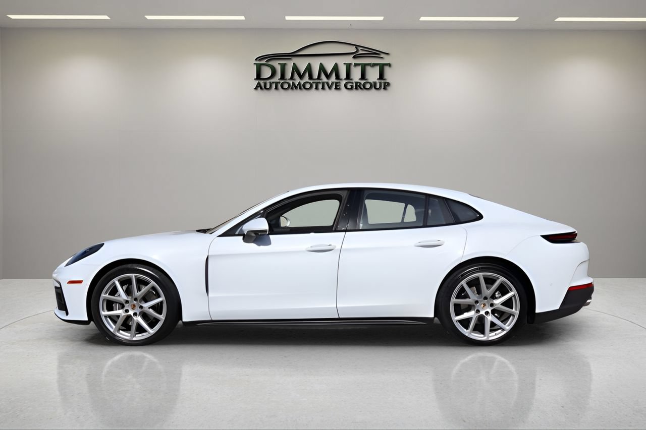 Used 2024 Porsche Panamera RWD image 2