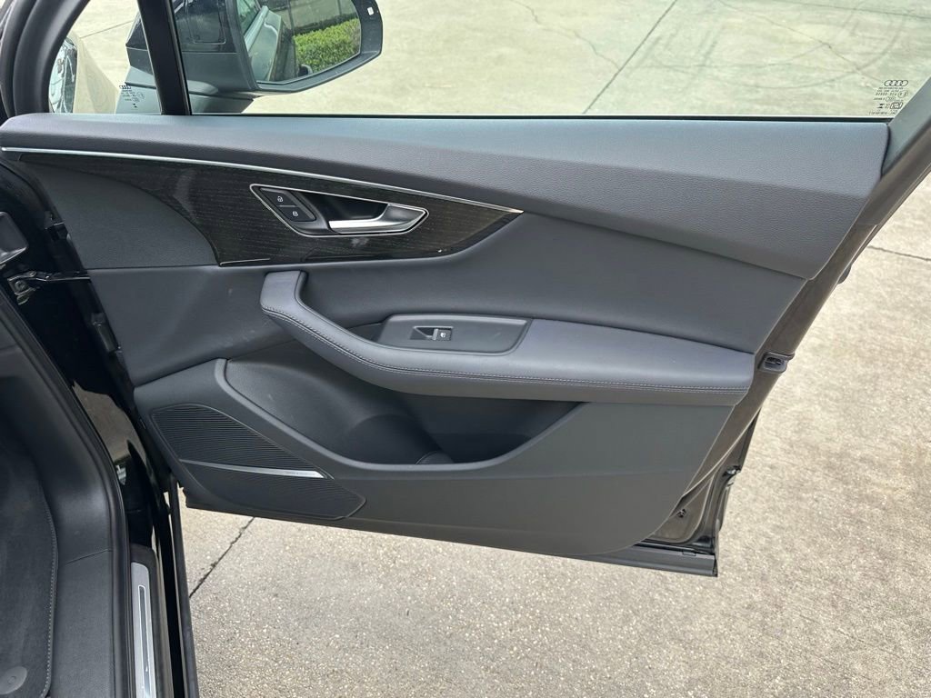 Used 2024 Audi Q7 2.0T Premium Plus w/ Premium Plus Package image 18