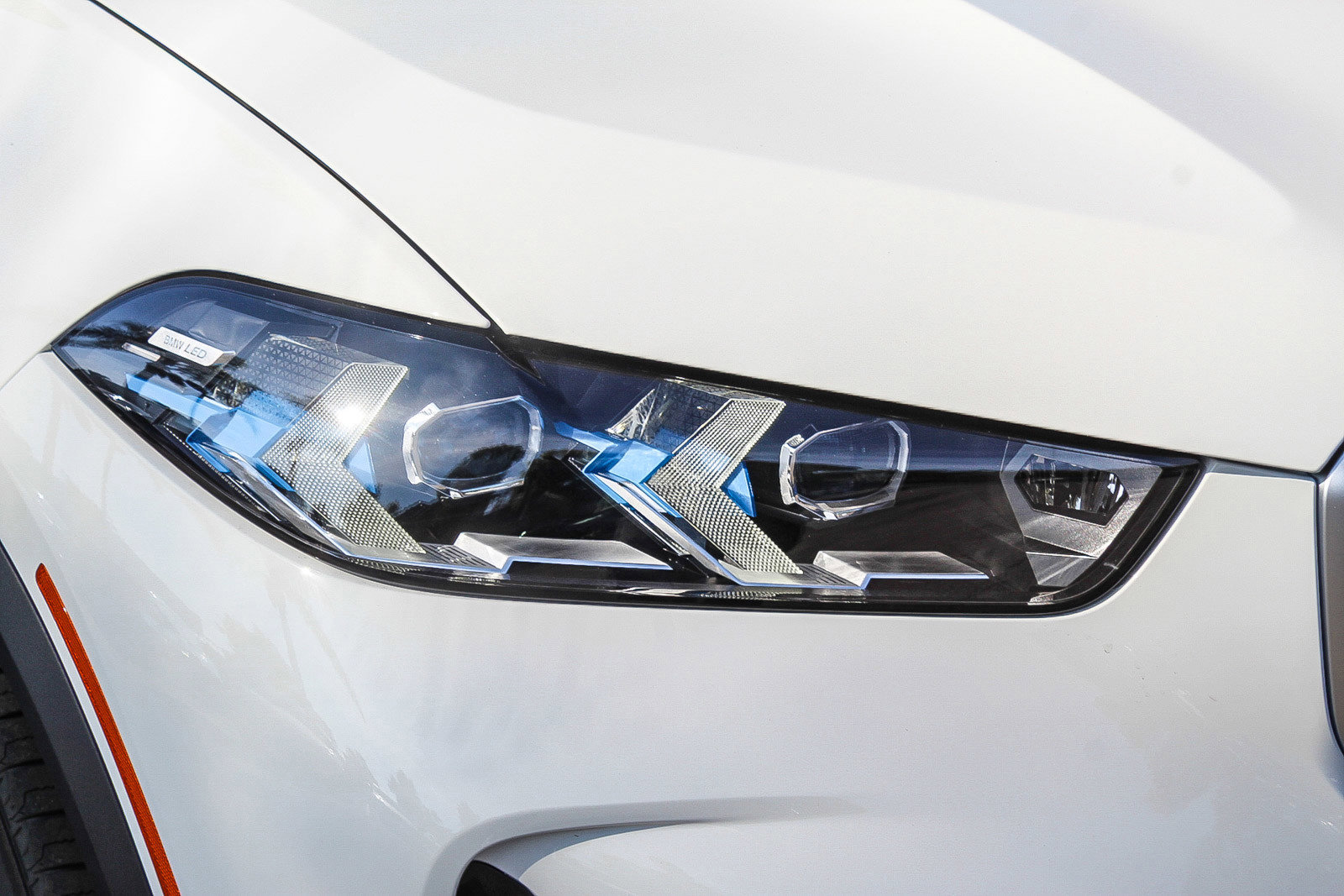 New 2026 BMW X5 xDrive40i w/ Climate Comfort Package image 8