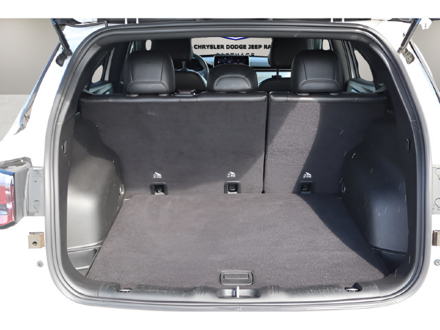 Used 2024 Jeep Compass Latitude AWD/4WD image 23