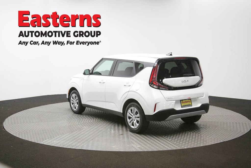Used 2025 Kia Soul LX FWD image 64