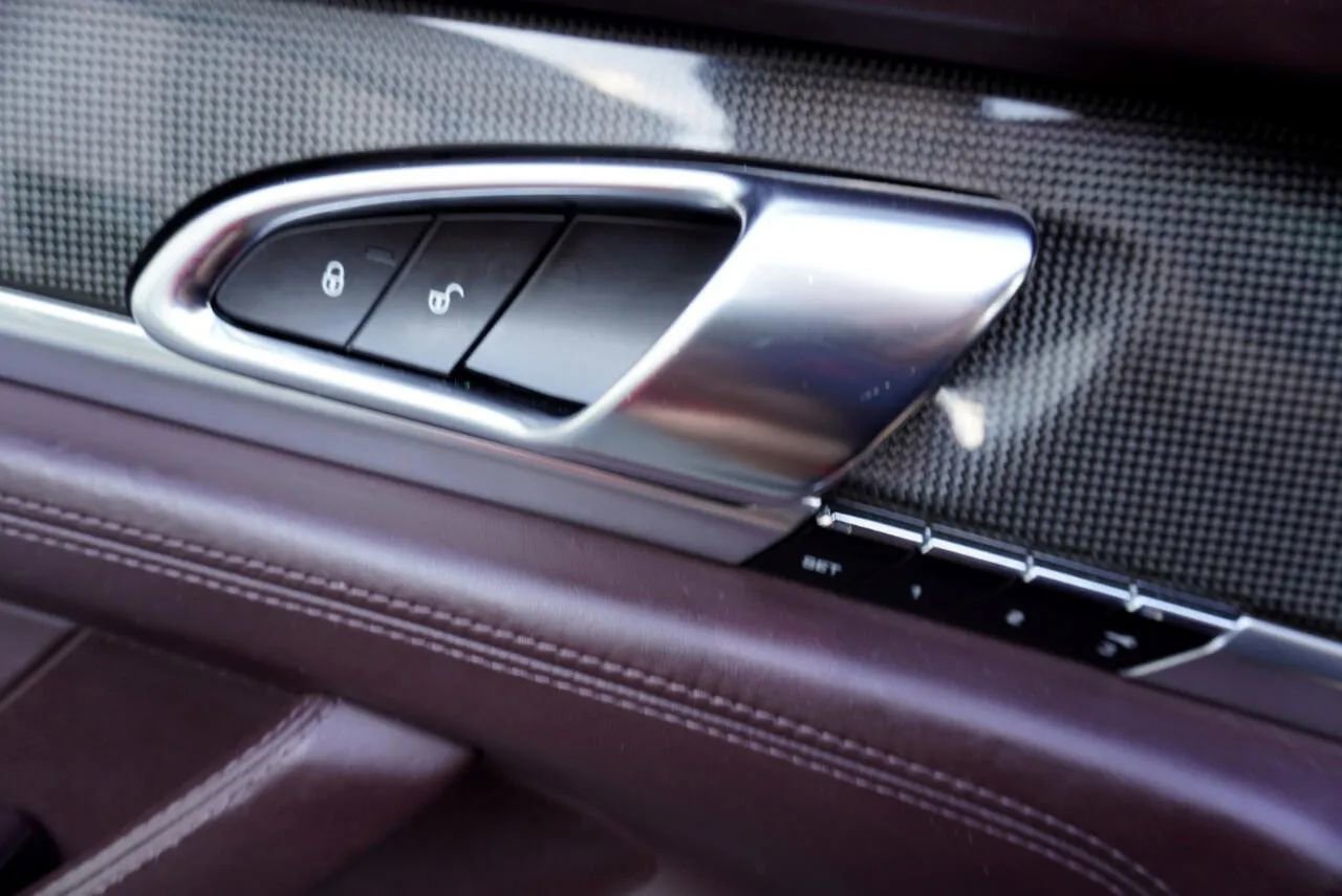 Used 2014 Porsche Panamera GTS image 26