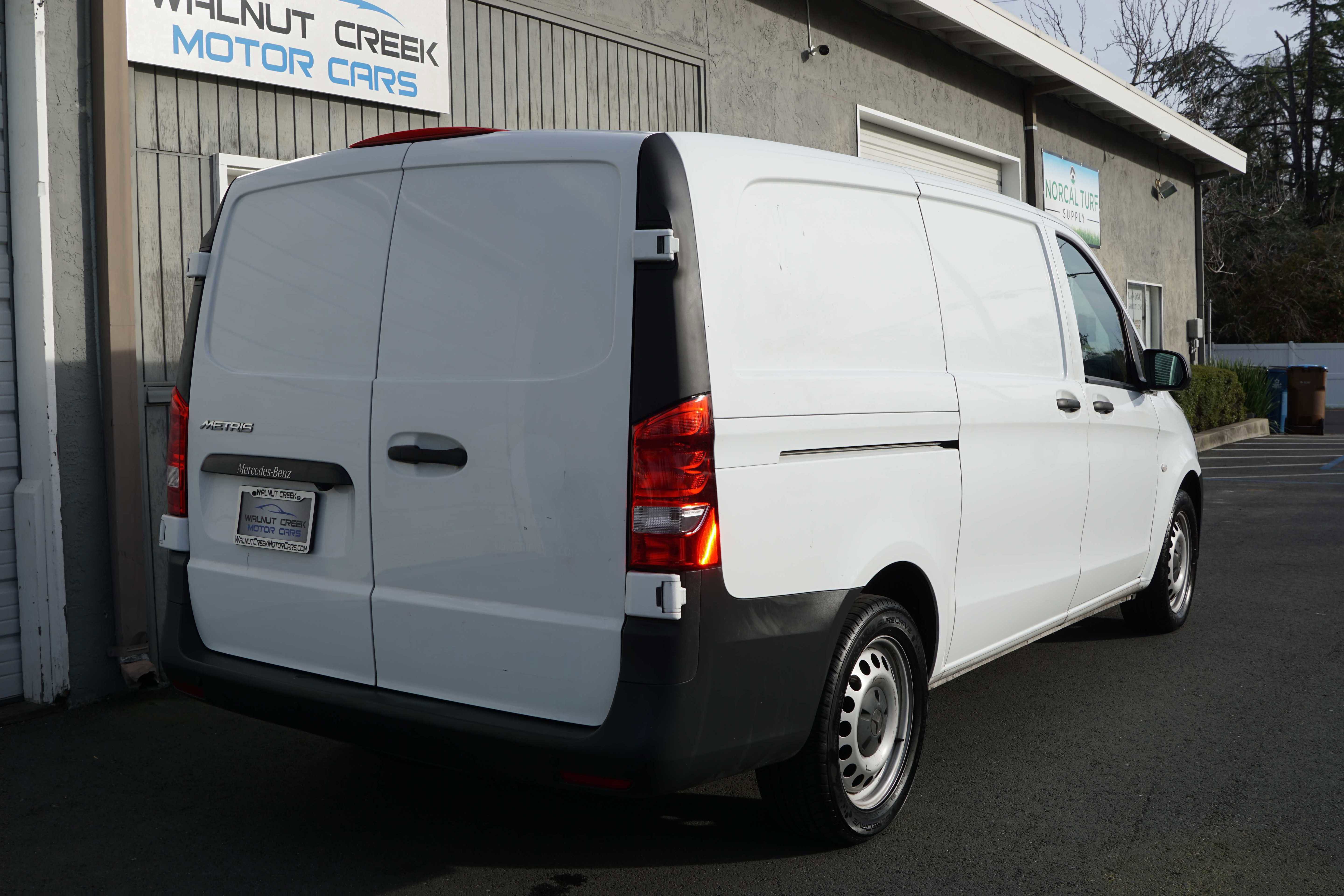 Used 2020 Mercedes-Benz Metris image 18