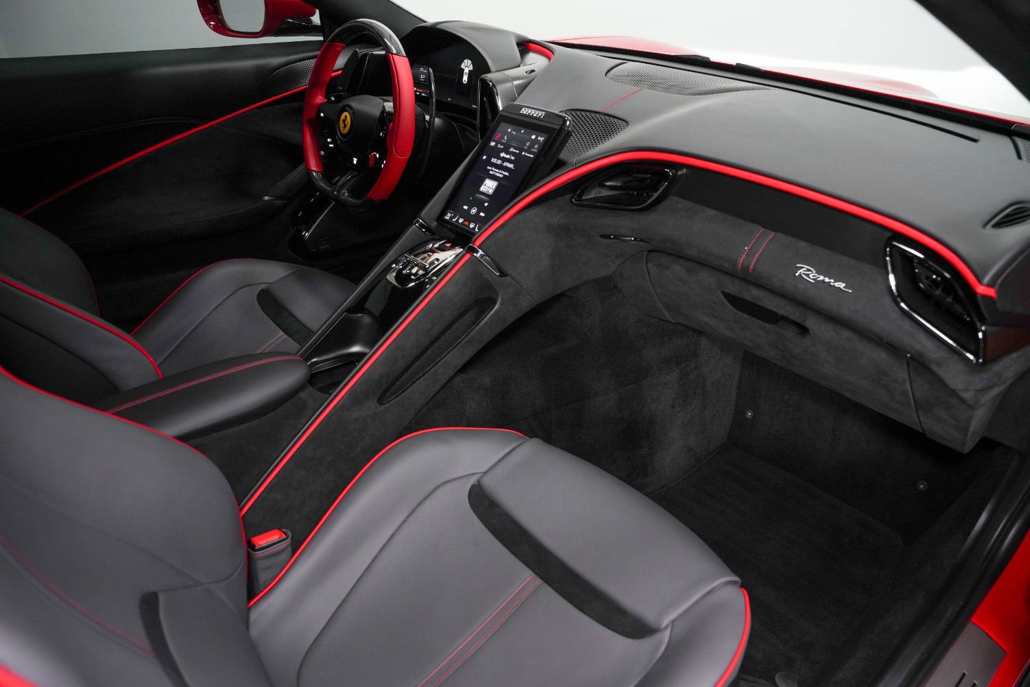Used 2022 Ferrari Roma image 29