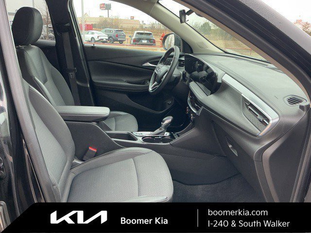 Used 2024 Buick Encore GX Preferred w/ Comfort Package image 11