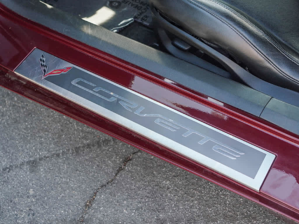 Used 2017 Chevrolet Corvette Stingray Coupe w/ 1LT RWD image 19