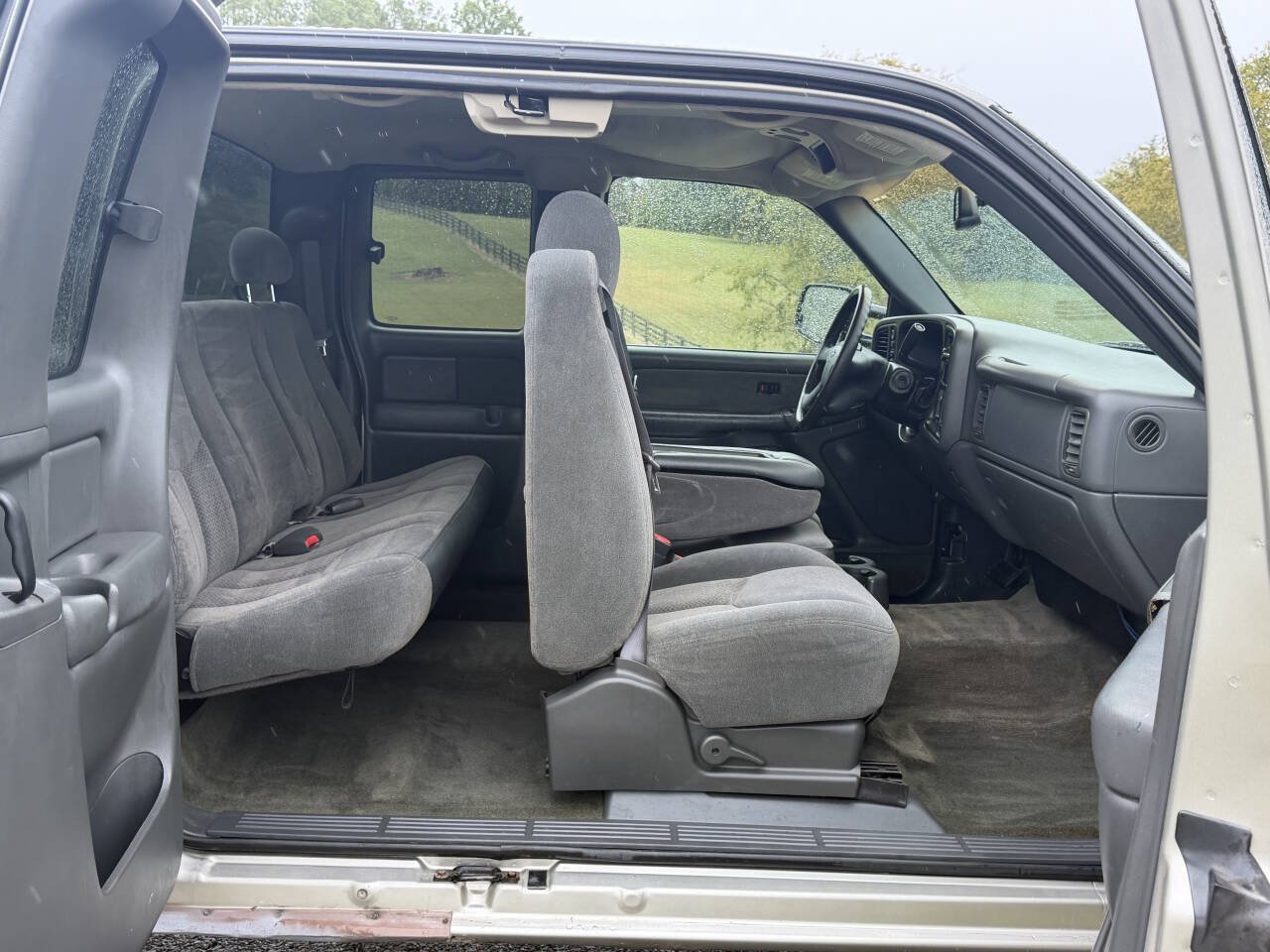 Used 2003 Chevrolet Silverado 1500 LS w/ Off-Road Package AWD/4WD image 26