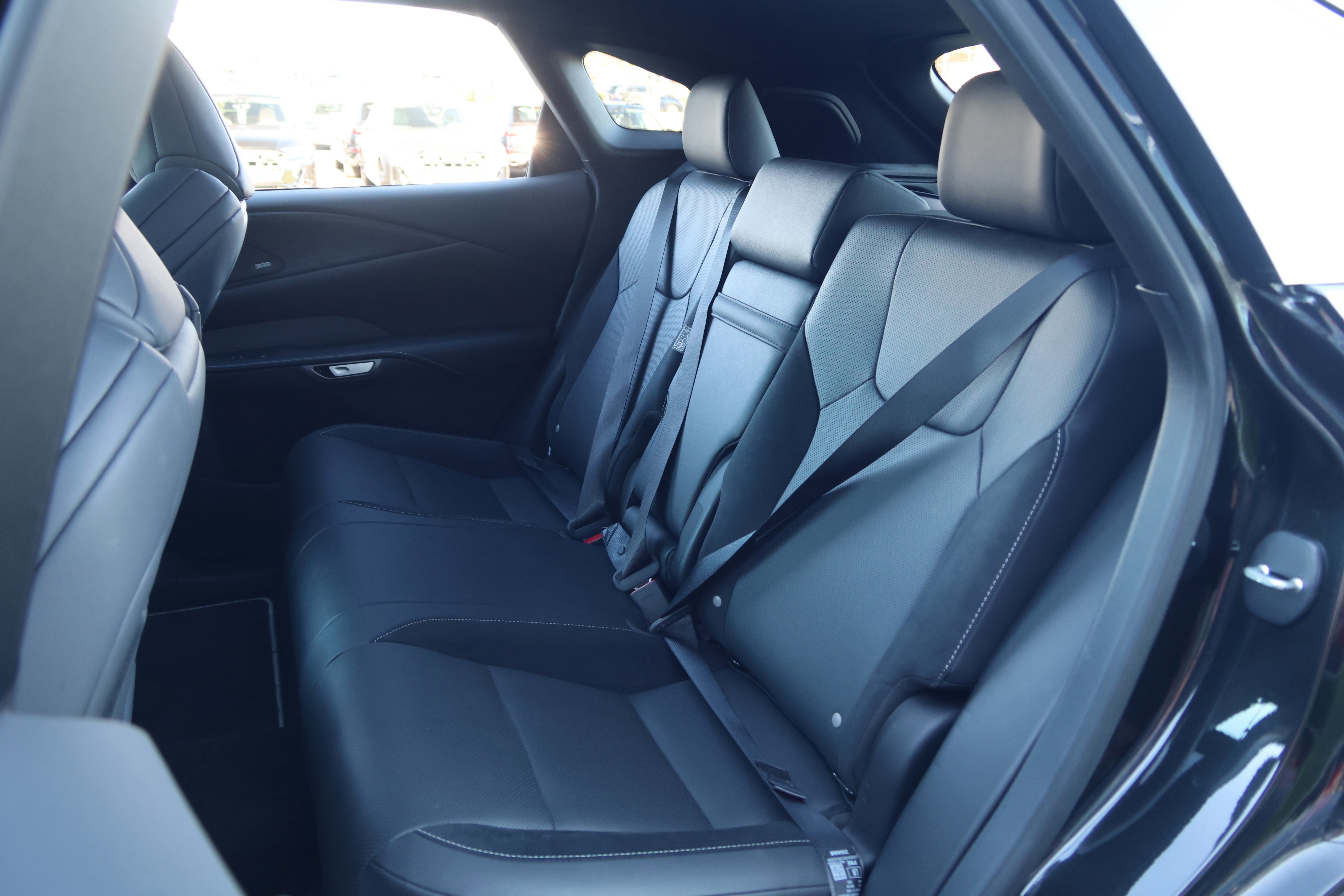 Used 2023 Lexus RX 500h F Sport w/ Cold Area Package image 37