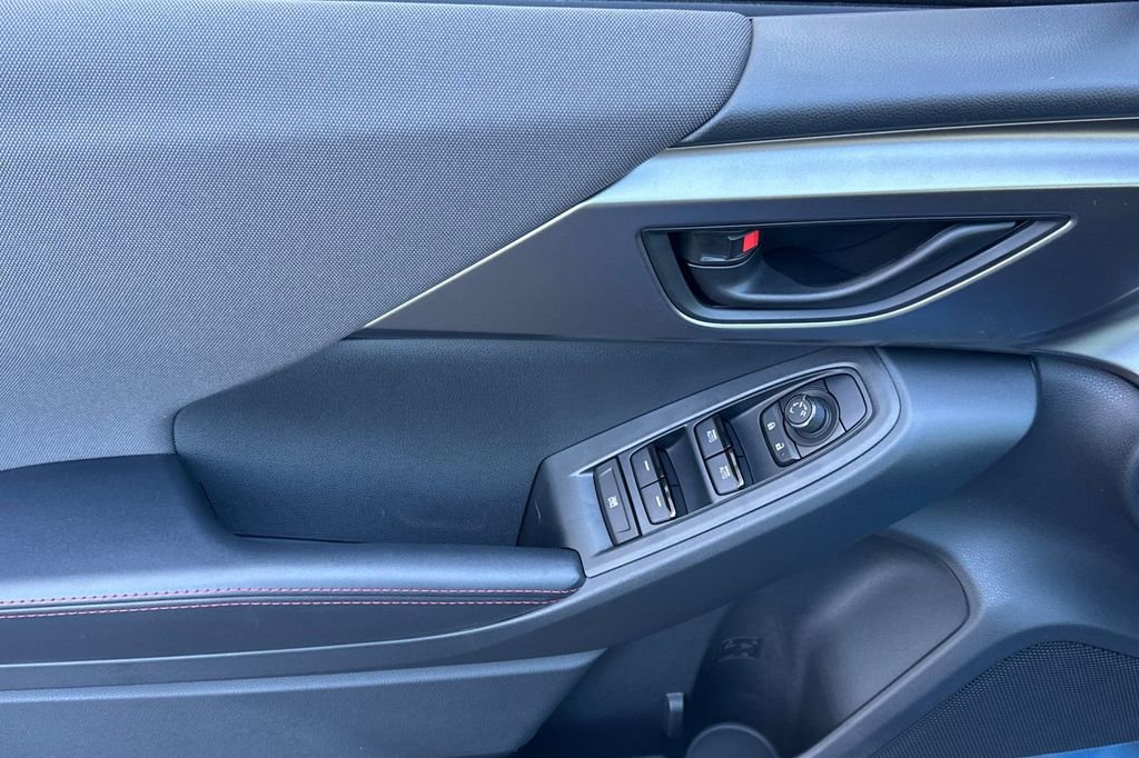 Used 2025 Subaru Impreza 2.0i Sport image 11