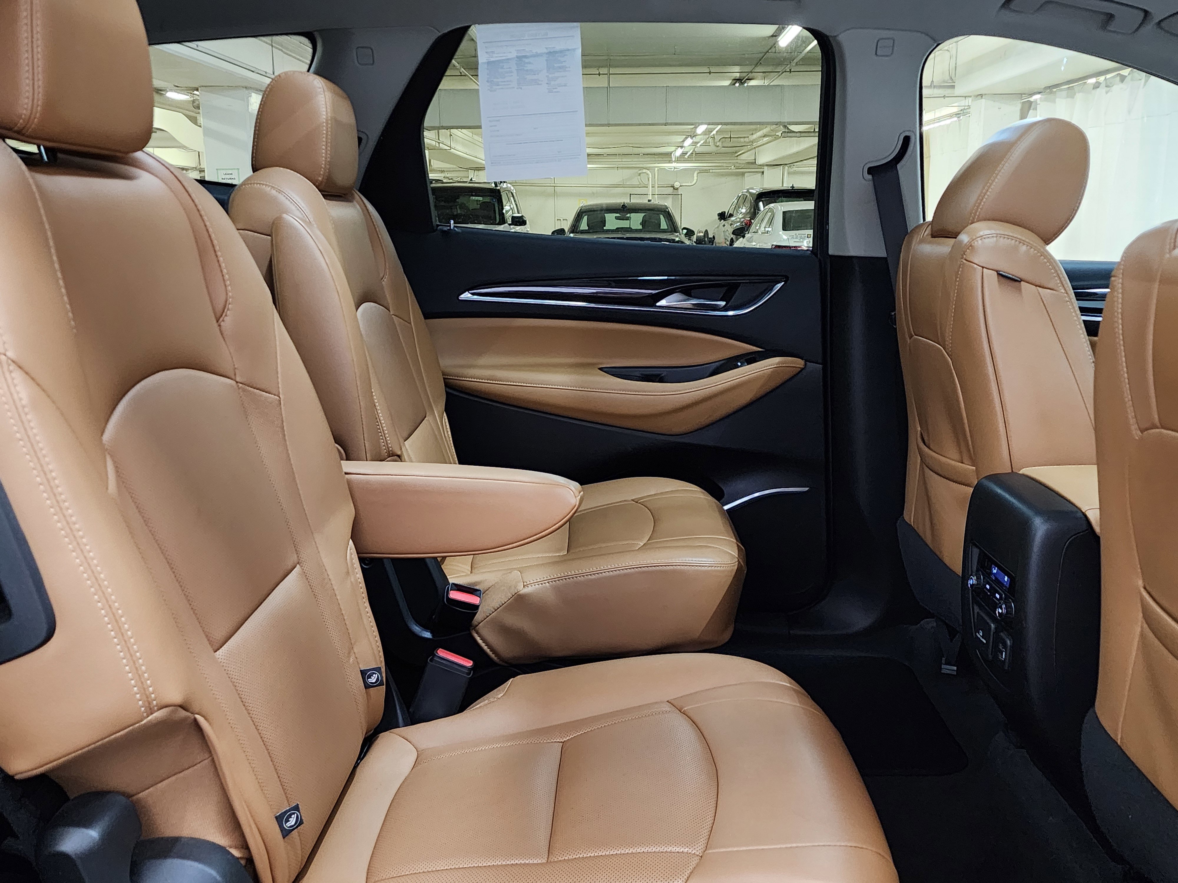 Used 2019 Buick Enclave Essence image 21