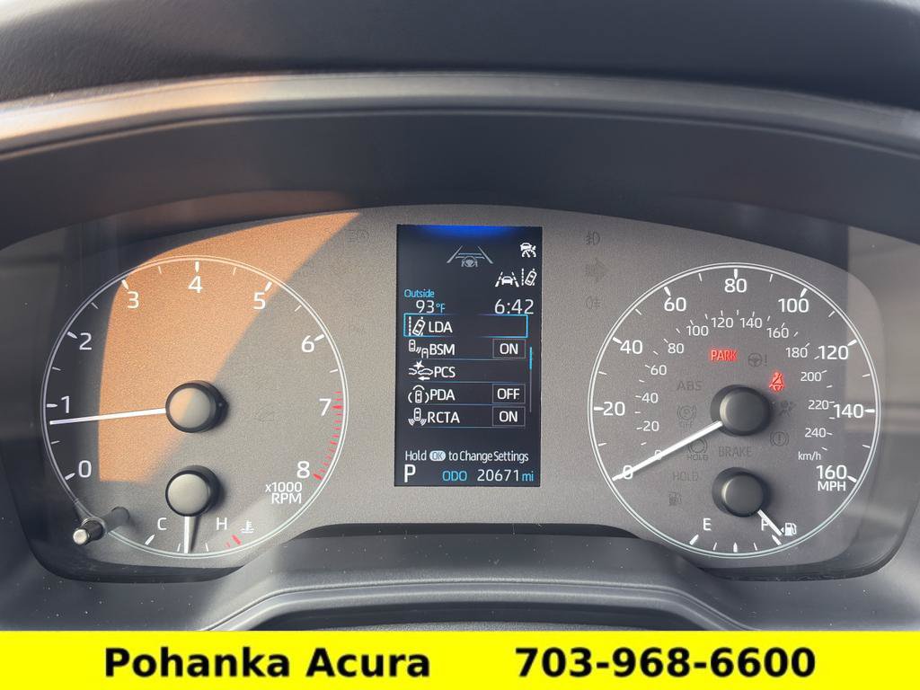 Used 2025 Toyota Corolla LE w/ LE Premium Package FWD image 9