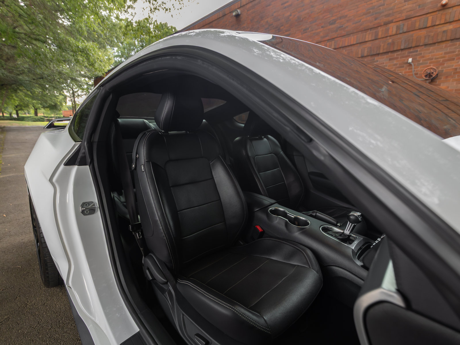 Used 2020 Ford Mustang GT Premium RWD image 13