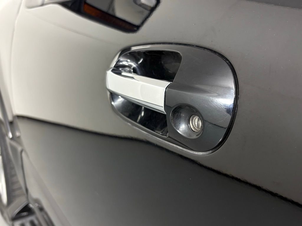 Used 2016 Ford Expedition Limited RWD image 12