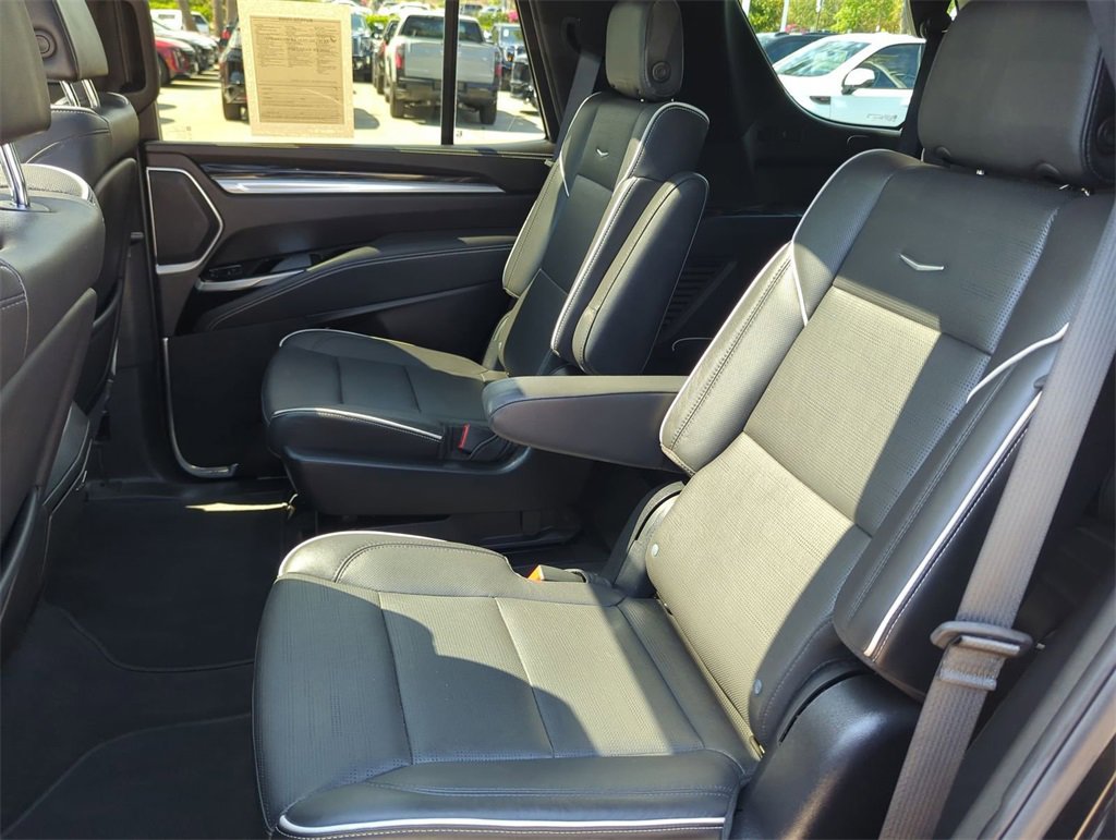 Certified 2025 Cadillac Escalade Sport w/ LPO, ONYX Package image 26