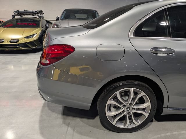 Used 2017 Mercedes-Benz C 300 4MATIC Sedan image 9