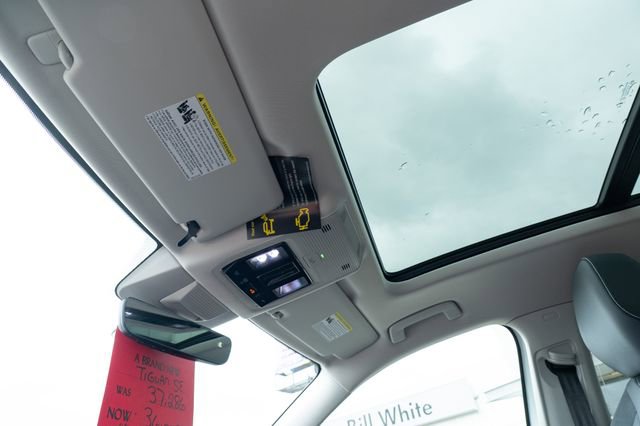 New 2026 Volkswagen Tiguan SE image 19