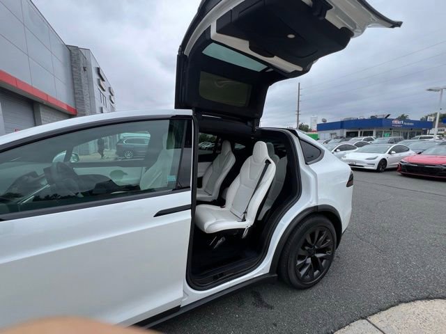 Used 2023 Tesla Model X Plaid image 15