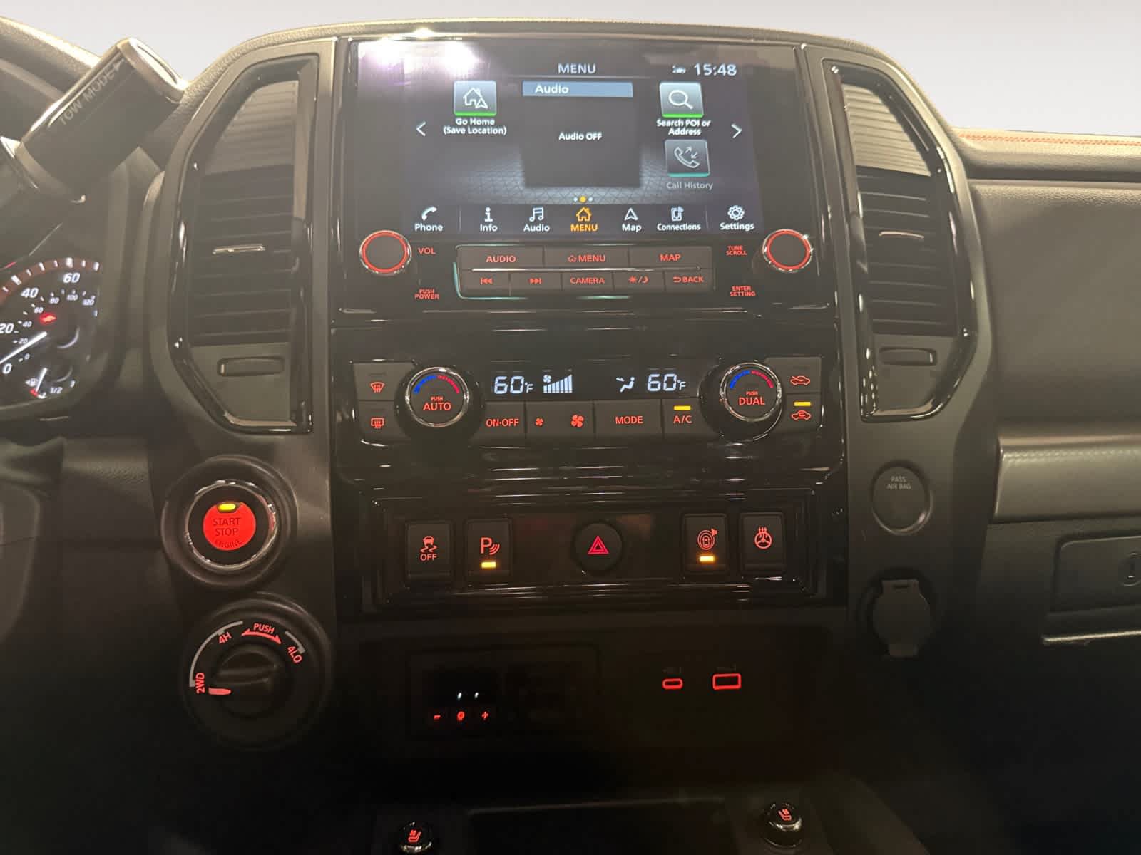 Used 2024 Nissan Titan PRO-4X w/ Pro-4x Convenience Package AWD/4WD image 12
