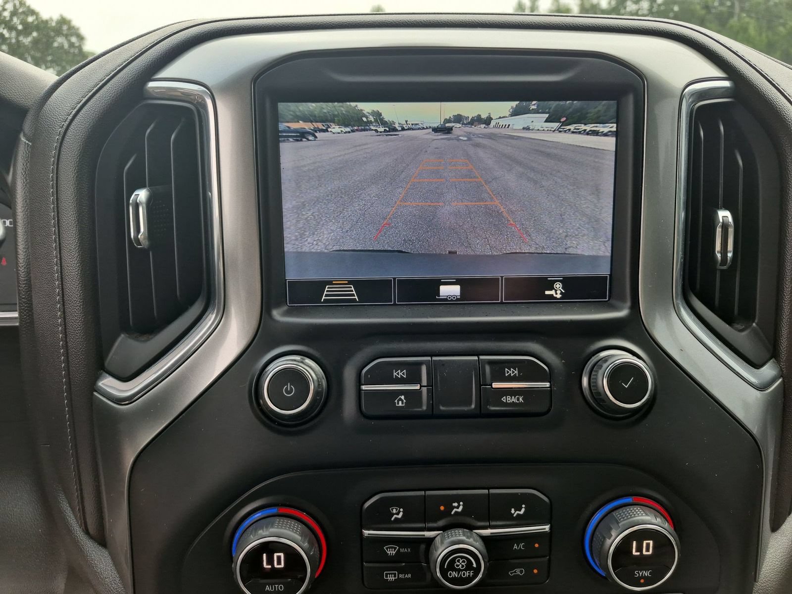 Used 2020 Chevrolet Silverado 1500 LT Trail Boss AWD/4WD image 14
