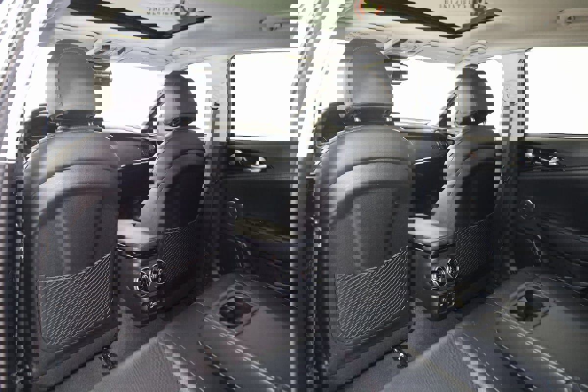 Used 2018 Kia Stinger Premium image 52