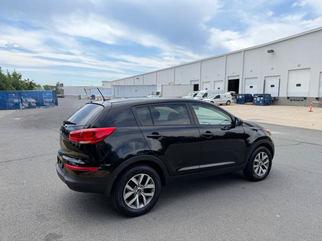 Used 2016 Kia Sportage LX FWD image 4