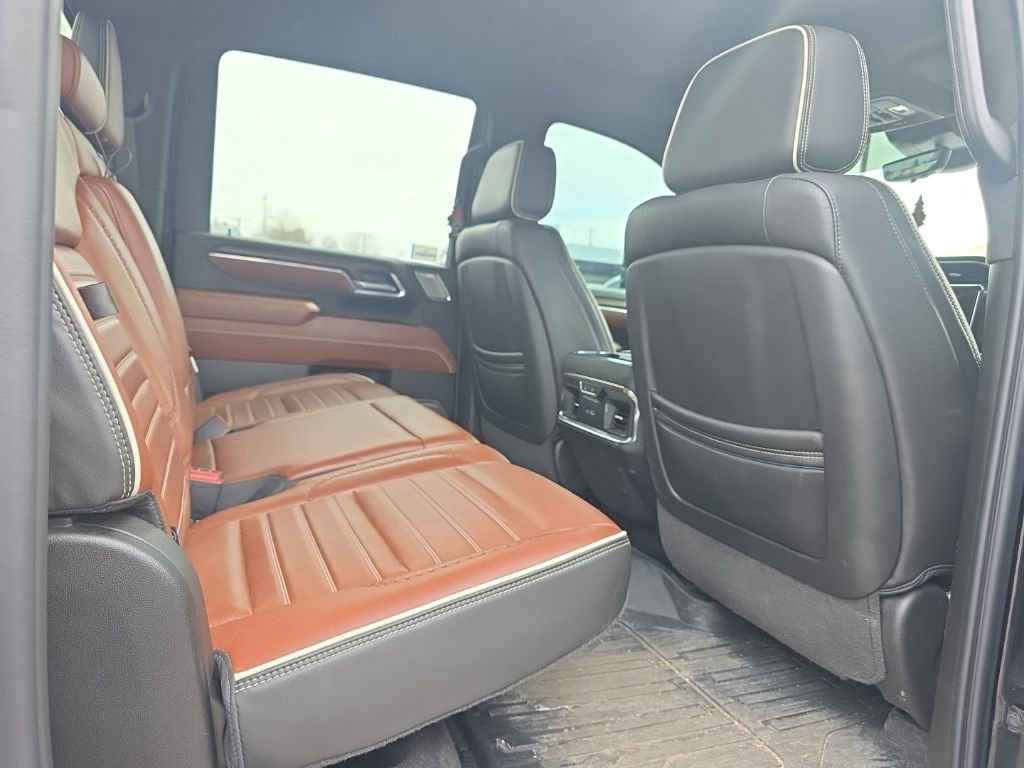 Used 2024 GMC Sierra 2500 Denali Ultimate image 10