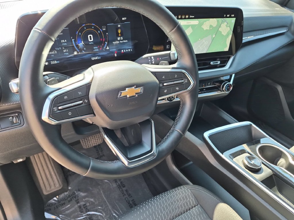 Used 2026 Chevrolet Equinox LT FWD image 14