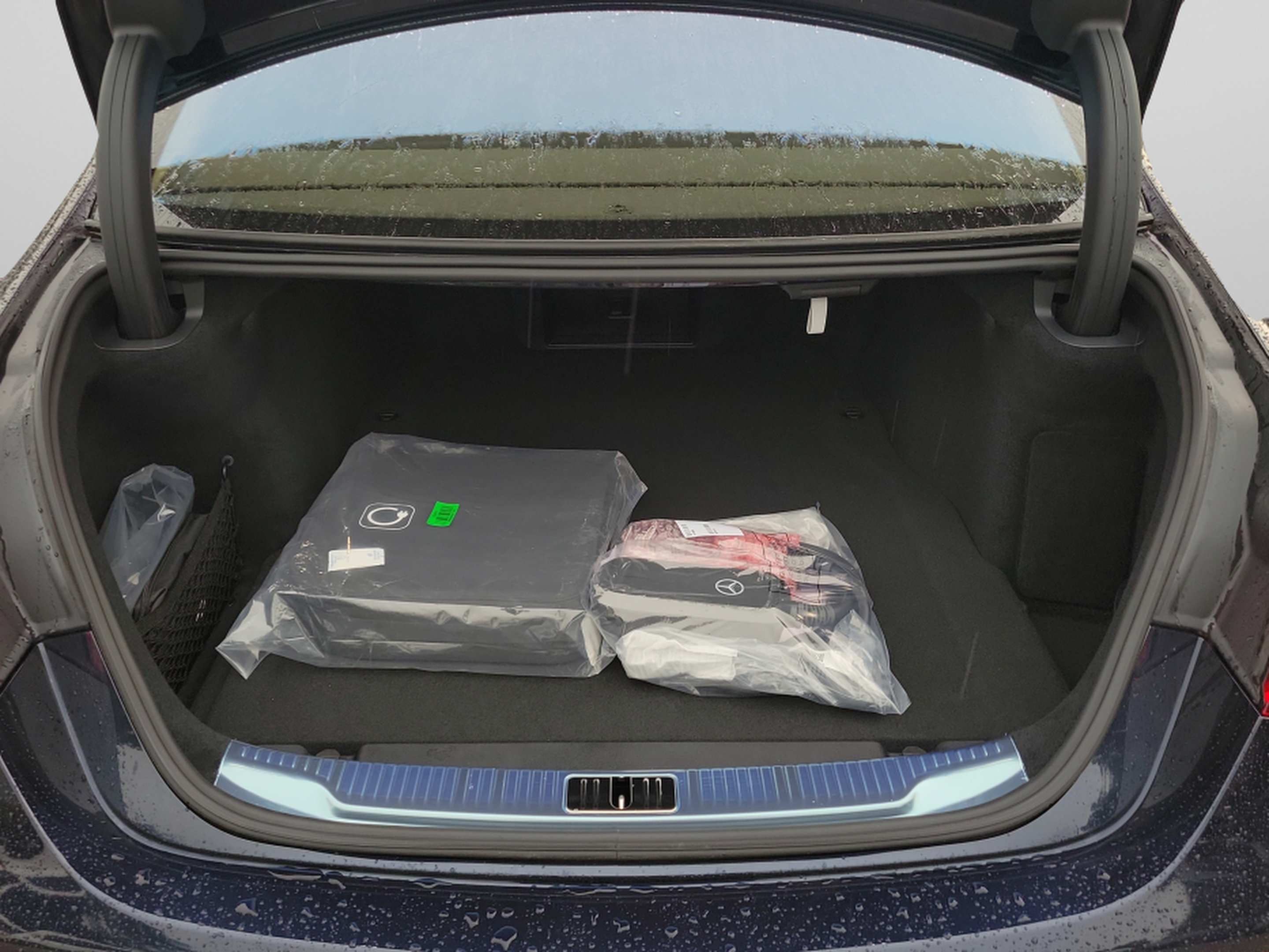 New 2026 Mercedes-Benz S 580e 4MATIC Sedan image 5