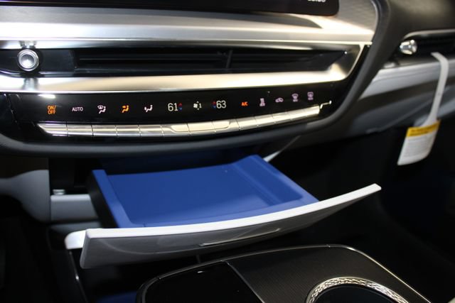 New 2026 Cadillac Lyriq Sport AWD/4WD image 17