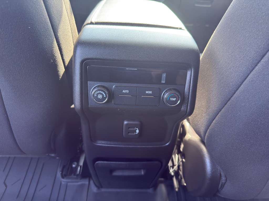 Used 2019 GMC Acadia SLE image 31